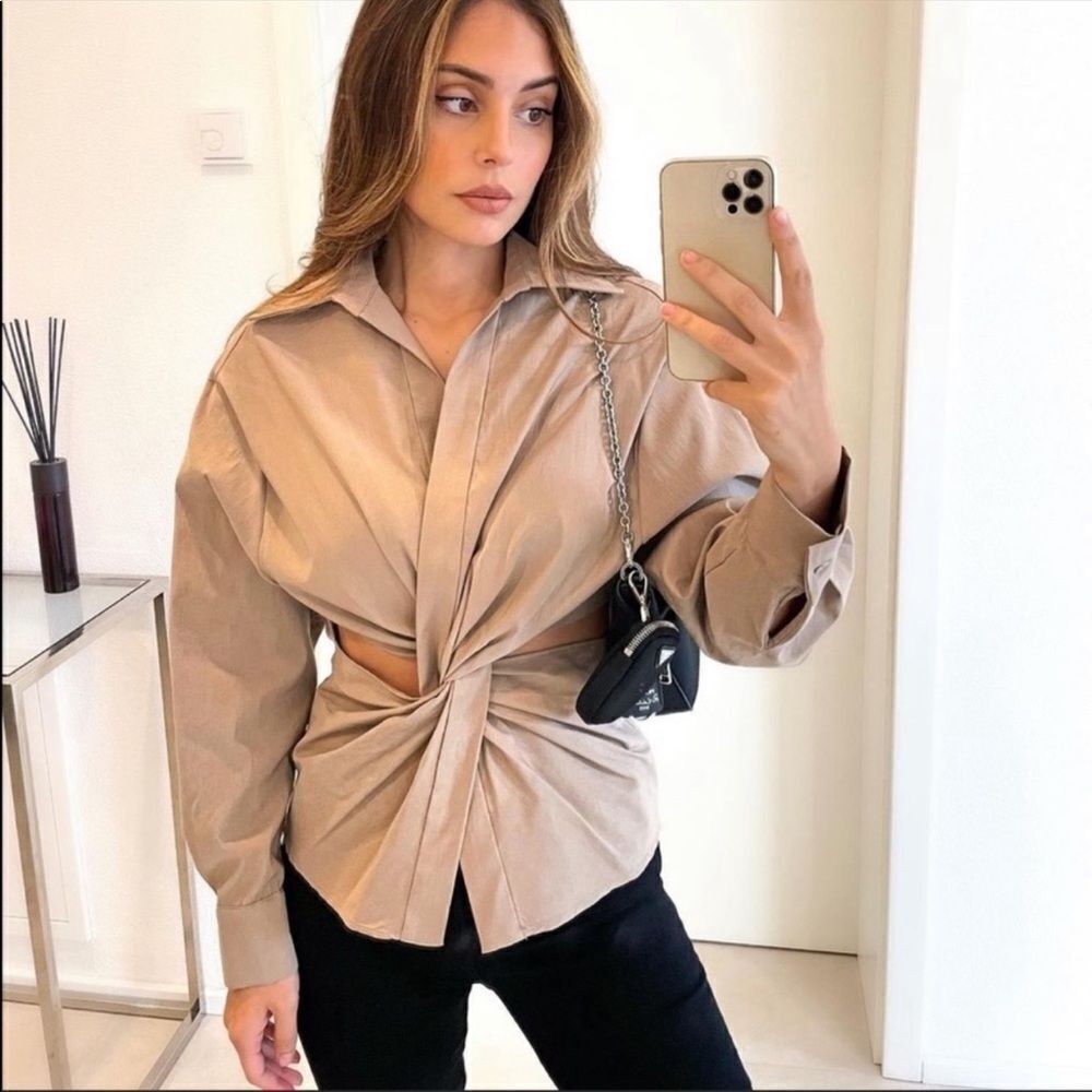 Zara cut out shirt - Picture 1 of 10